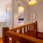 Contemporary Apartment Chiado * Lisboa