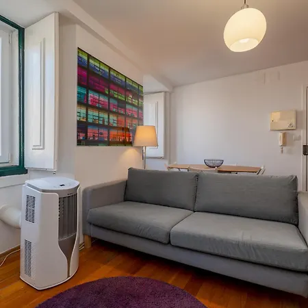 Contemporary Apartment Chiado Apartment